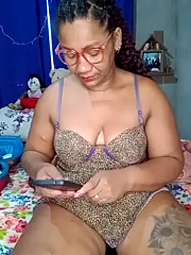 Snapshot of analgetica chatting on 06-09-26, 11:44 analgetica online show from 06-09-26, 11:44
