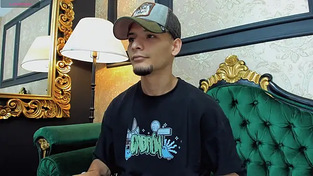 AlessandroKiing online show from 04-22-26, 07:48