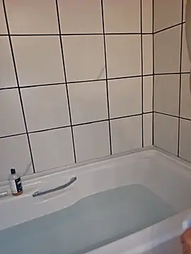 Sugarloveless online show from 04-15-26, 01:12