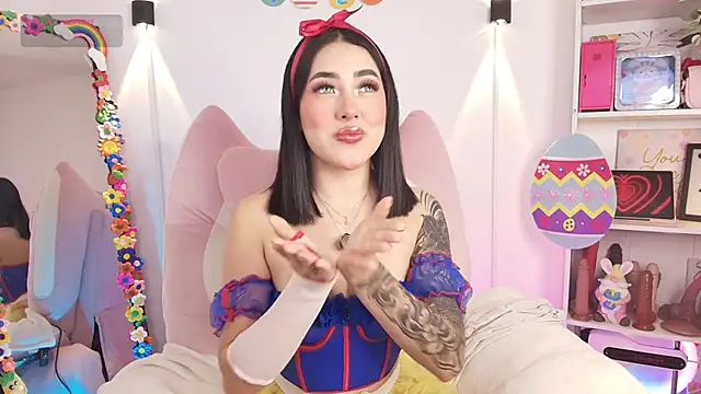 Snapshot of justonecute chatting on 04-02-26, 01:25 justonecute online show from 04-02-26, 01:25