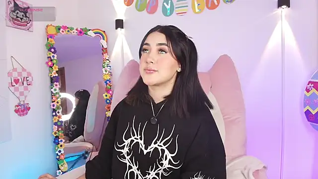 Snapshot of justonecute chatting on 04-03-26, 01:03 justonecute online show from 04-03-26, 01:03