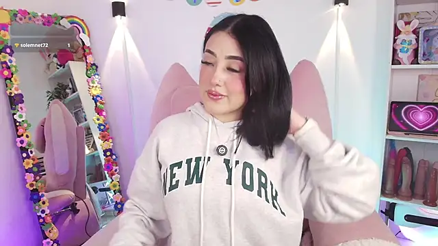 Snapshot of justonecute chatting on 04-07-26, 11:48 justonecute online show from 04-07-26, 11:48