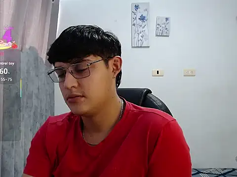 yesitwink  online show from 03-18-26, 06:00