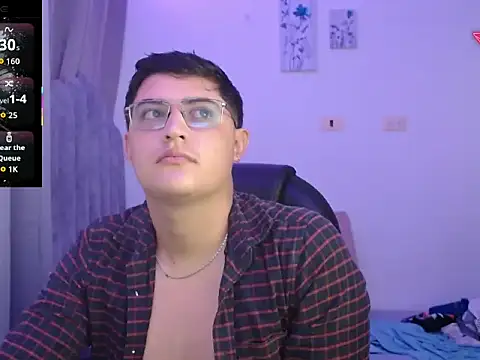 yesitwink  online show from 04-30-26, 02:18