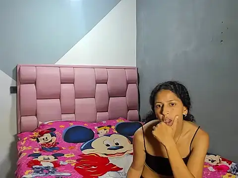 patrickMilena online show from 06-18-26, 03:40