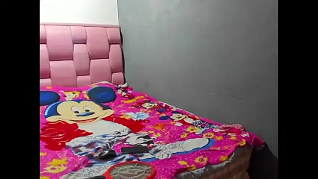 patrickMilena online show from 06-19-26, 01:43