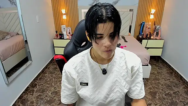 KAROLLJONES1 online show from 01-06-26, 07:17