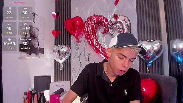 Room 69x online show from 02-15-26, 03:47