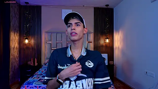 Room 69x online show from 04-13-26, 01:27