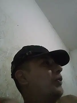 Snapshot of Ariihot chatting on 03-27-26, 08:37 Ariihot online show from 03-27-26, 08:37