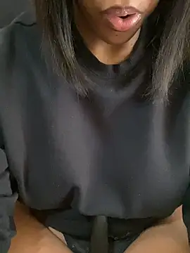 Sipsdoll online show from 11-18-25, 11:14
