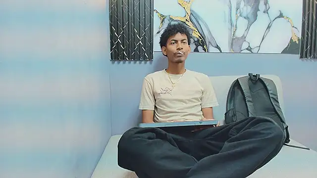 Snapshot of FYKMOR_1 chatting on 11-21-25, 07:45 FYKMOR 1 online show from 11-21-25, 07:45