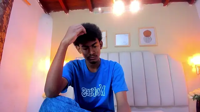 Snapshot of FYKMOR_1 chatting on 11-29-25, 08:01 FYKMOR 1 online show from 11-29-25, 08:01