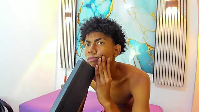 FYKMOR 1 online show from 04-13-26, 07:41