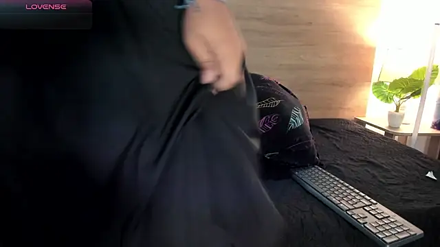 Snapshot of BellaNixs chatting on 03-14-26, 11:37 BellaNixs online show from 03-14-26, 11:37