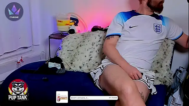 Snapshot of puptank chatting on 11-30-25, 09:46 puptank online show from 11-30-25, 09:46