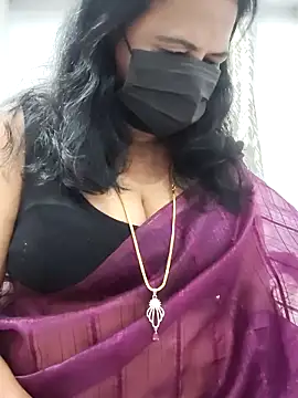 Snapshot of mallu-lover chatting on 03-15-26, 01:06 mallu-lover online show from 03-15-26, 01:06