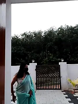 Snapshot of mallu-lover chatting on 04-14-26, 12:55 mallu-lover online show from 04-14-26, 12:55