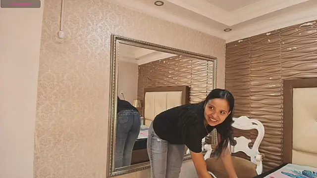 Miladiosa online show from 03-30-26, 12:39