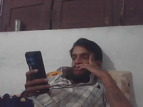 yashuuuu021 online show from 09-25-25, 05:38