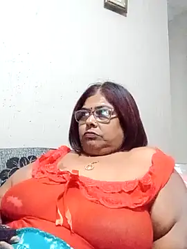Snapshot of mileesha chatting on 04-28-26, 06:46 mileesha online show from 04-28-26, 06:46