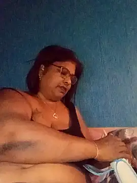 Snapshot of mileesha chatting on 05-23-26, 03:05 mileesha online show from 05-23-26, 03:05
