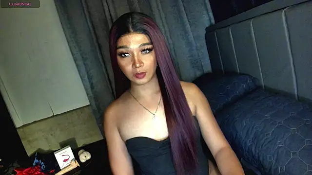 Snapshot of TrinityFucksYou chatting on 05-28-26, 02:25 TrinityFucksYou online show from 05-28-26, 02:25
