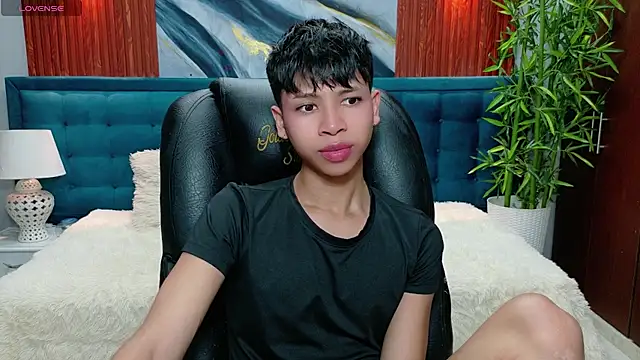 dilan 911 online show from 12-15-25, 06:34