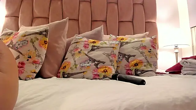 aishathornee online show from 01-11-26, 07:19