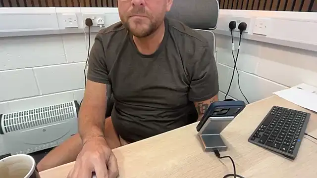 bilf1978 online show from 04-02-26, 07:28