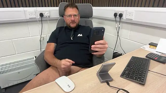bilf1978 online show from 06-04-26, 06:52