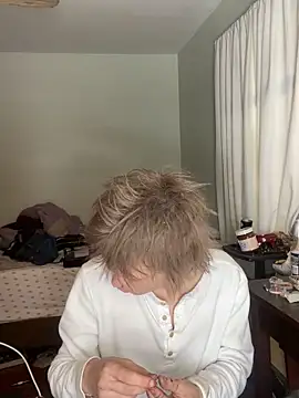 Snapshot of XanderOzzz chatting on 01-31-26, 07:11 XanderOzzz online show from 01-31-26, 07:11