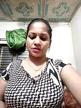 Snapshot of Payel_50 chatting on 07-07-26, 02:43 Payel 50 online show from 07-07-26, 02:43