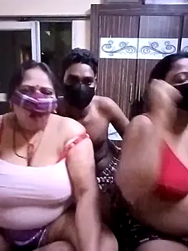 LoveOnStream online show from 02-17-26, 04:53