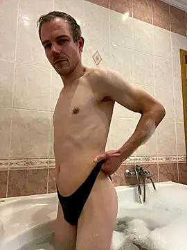 Snapshot of Skinny0150 chatting on 01-09-26, 04:21 Skinny0150 online show from 01-09-26, 04:21