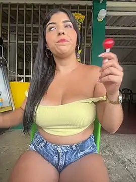 Snapshot of Isaa-Sweet chatting on 03-17-26, 03:48 Isaa-Sweet online show from 03-17-26, 03:48