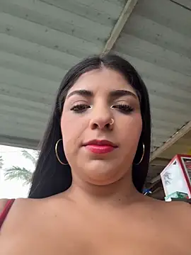 Snapshot of Isaa-Sweet chatting on 03-18-26, 11:46 Isaa-Sweet online show from 03-18-26, 11:46