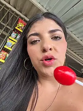 Snapshot of Isaa-Sweet chatting on 03-21-26, 04:21 Isaa-Sweet online show from 03-21-26, 04:21