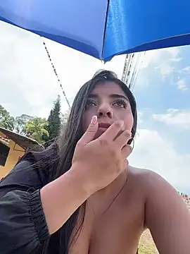 Snapshot of Isaa-Sweet chatting on 03-23-26, 04:11 Isaa-Sweet online show from 03-23-26, 04:11