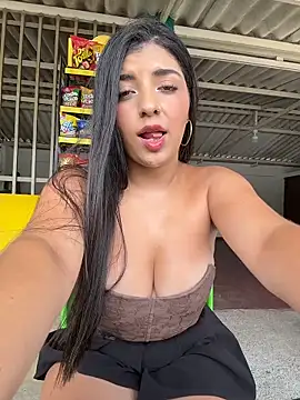 Snapshot of Isaa-Sweet chatting on 03-30-26, 05:58 Isaa-Sweet online show from 03-30-26, 05:58