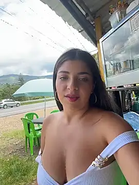 Snapshot of Isaa-Sweet chatting on 04-07-26, 04:18 Isaa-Sweet online show from 04-07-26, 04:18