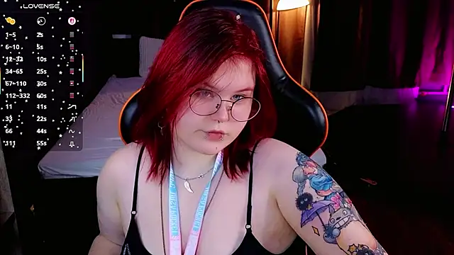 fillisfox  online show from 02-08-26, 04:21