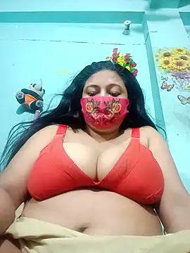 Snapshot of jenyfer709 chatting on 06-18-26, 10:47 jenyfer709 online show from 06-18-26, 10:47