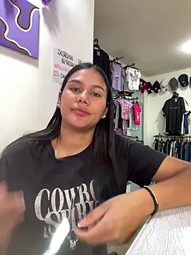 Snapshot of burbuja02 chatting on 12-20-25, 02:24 burbuja02 online show from 12-20-25, 02:24