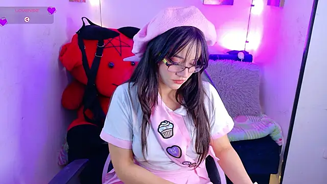 MiaVelvetDoll online show from 10-02-25, 02:02