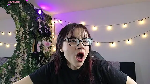 MiaVelvetDoll online show from 01-16-26, 02:21