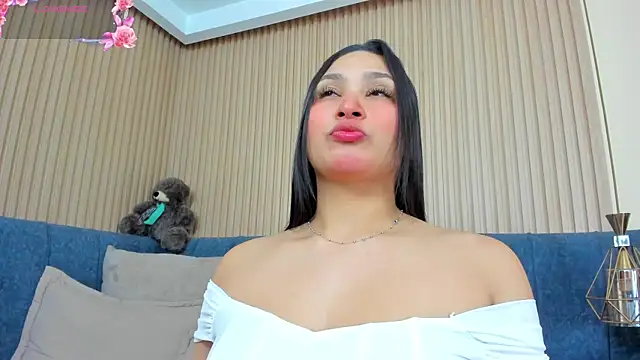 Snapshot of angel_ponce chatting on 06-25-26, 07:07 angel ponce online show from 06-25-26, 07:07