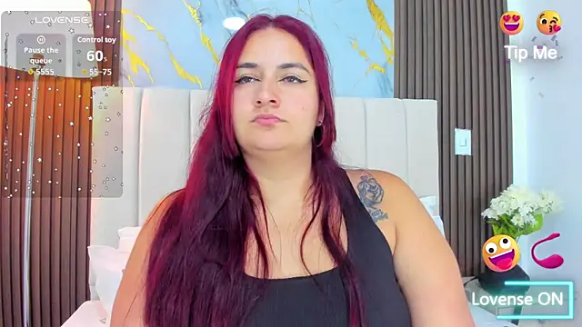 Snapshot of Victoria_Guzman chatting on 04-21-26, 05:06 Victoria Guzman online show from 04-21-26, 05:06