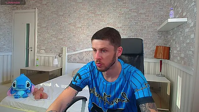 JonahShaw online show from 07-11-26, 04:48