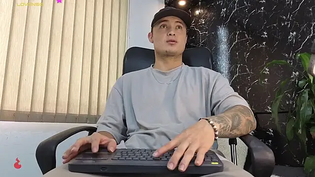 Alexander ferre online show from 02-18-26, 01:40